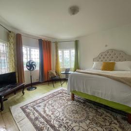 Bright Bay Garden Suite โรงแรมในมอนเทโกเบย์