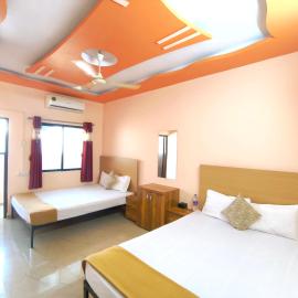 Ambient Homestay NESTEASY, hotel in Nashik