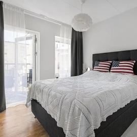 Newly-built 2-roomer near the subway!