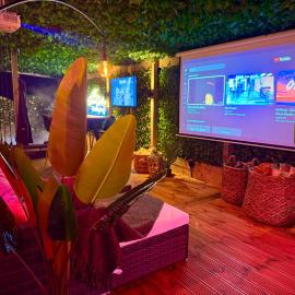 The Secret Garden Glamping Wexford, hotel a Ballintlea