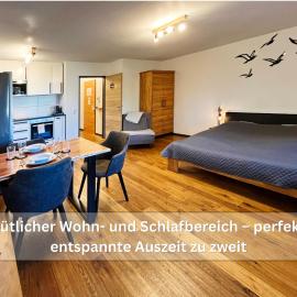 Ruhige Ferienwohnung Seemöwe mit Balkon - ideal für Paare & Radurlauber, hotel in Radolfzell am Bodensee