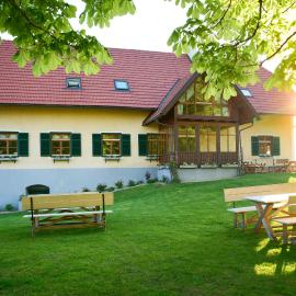 Bio Weingut Sternat Lenz