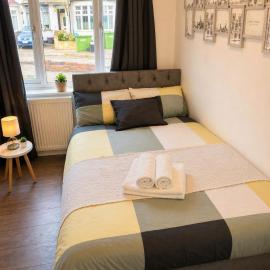 Cosy Double Room in London Free Parking Private Bathroom Close to Transport, hotel in Belvedere