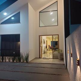 Casa moderna em Itapoá SC, готель у місті Ітапоа