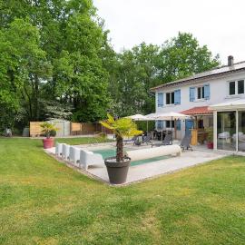 Villa Berthelots en Charente, hotel u gradu Montmoreau