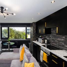 Spacious & Stylish Self Contained Studio Apartments โรงแรมในปีเตอร์โบโรห์