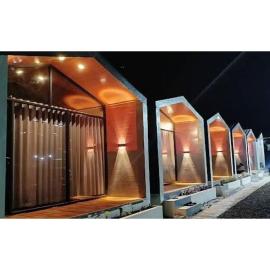 D'BAGOES Luxury Cabin: Sarangan şehrinde bir otel