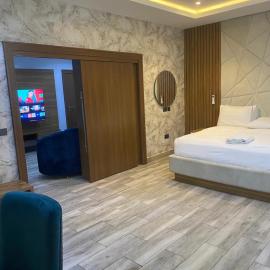 Triple 9 Apartments,Pool & Spa