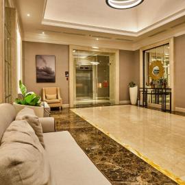Roseville Soho & Suite Apt - BSD New Apartment near ICE BSD - Full furnished, hotel in Dadap