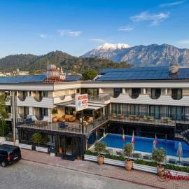 Britannia Hotel, hotel em Kemer