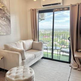 NEW! The Hive Residences - 1BR with Balcony & FREE Parking at Casa Arbo