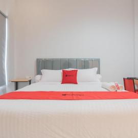RedDoorz Plus near Siloam Hospital Balikpapan
