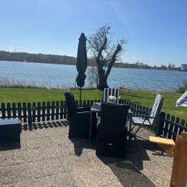 Heiligenhafen Steinwarder Haus am See EG mit Hund, hotel i Heiligenhafen