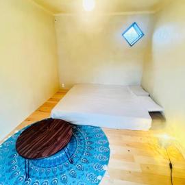 Ocean View Guesthouse Chimudondon in Kouri Island, hotel a Nakijin