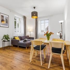 Stará Škola Mariánská, hotel i Albrechtice v Jizerských horách