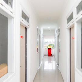 RedDoorz near Rita Super Mall Purwokerto – hotel w mieście Purwokerto