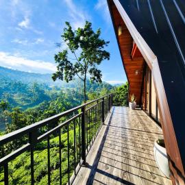 Majestic Wood Cabin, hotel i Ella