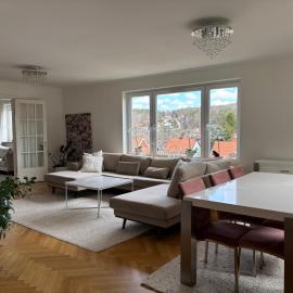 Grand villa with great location!