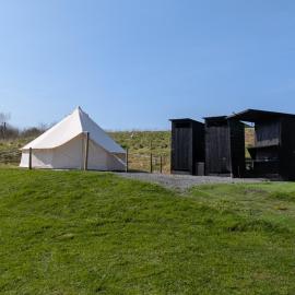 Private Luxury Glamping surrounded by wildlife, hôtel à Pembrokeshire