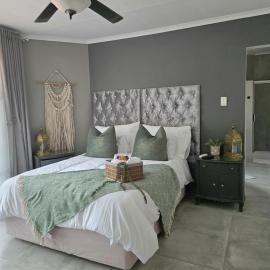 Grey Crescent living