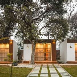 Oakwoods Resorts and Farms near Gurgaon, hotell i Bahora