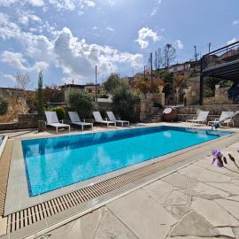 Villa Oikia Roti appartments, hotel v destinácii Vasa Kilaniou