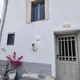 Pnoē of Paros, a breath of Cyclades