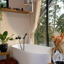 15 mins from barge with tub + wifi (glass cabin), khách sạn ở Samal