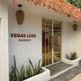 Vegas Luxe Thoddoo, ξενοδοχείο σε Thoddoo