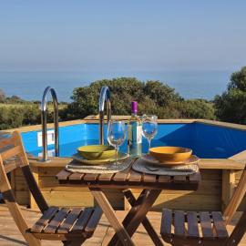 Casa Sgarlata Glamping - Tenda Carrubo, hotel u gradu Kava dʼAliga