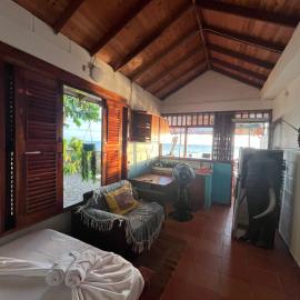 Cabaña con playa privada