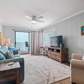 Charming Cherry Grove 2BR w Relaxing Pool & Stunning ocean view