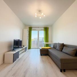 Vespucciego 13 Modern Apartment by BookingHost