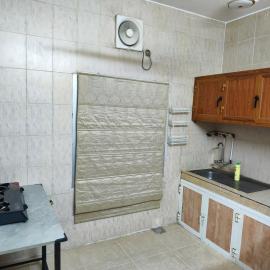 شقة مفروشة بمدينة نزوى, hotel in Fulūj Sayghah