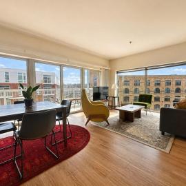 The Brady Corner Suite - Near Fiserv with Balcony - Sleeps 4
