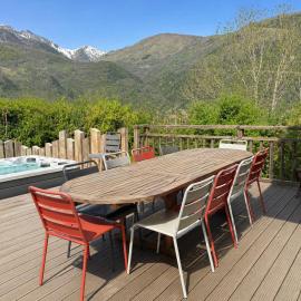 Maison Style Chalet 4 étoiles avec Jacuzzi- La Sérénité de Sailhan