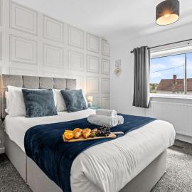 Cosy Retreat with Garden Views & Fast WiFi