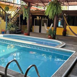 Hotel Luxi, hotel in Playa Azul