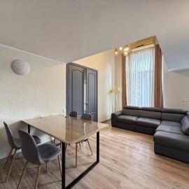 18 Deribasivska Street Jacuzzi Apartment