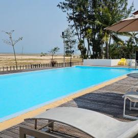 บ้านลีลาวดีชะอำ-LELAWADEE Villa Cha -Am, hotel in Ban Tha