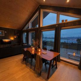 Modern chalet in Malangen, hotell i Mestervik