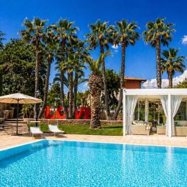 Private Pool Villa in Puglia - Villa Adriana，安德里亞的飯店