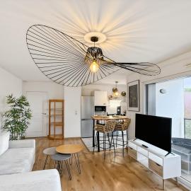 Rennes में, होटल L'Onyx - Balcon & Garage Privé - Spacieux & Coeur de Rennes