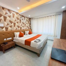The Chandigarh House Hotel & Marriage Garden, hotel Bhopálban