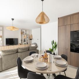 "Lac'Almie" - Appartement 2 chambres avec Terrasse et Parking, hotel u gradu Dusar