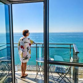 2BR Beachfront Luxury Suite with Panoramic Sea Views