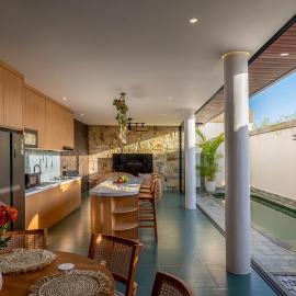 Bali Bloom Villa, hotel in Canggu
