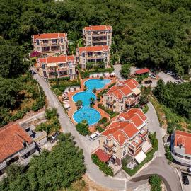 Boka Side Apartment