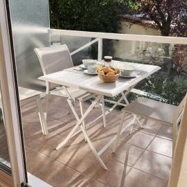 T2 au calme avec balcon et parking privé