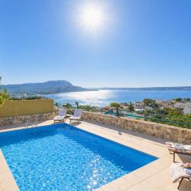Ariadne Villa